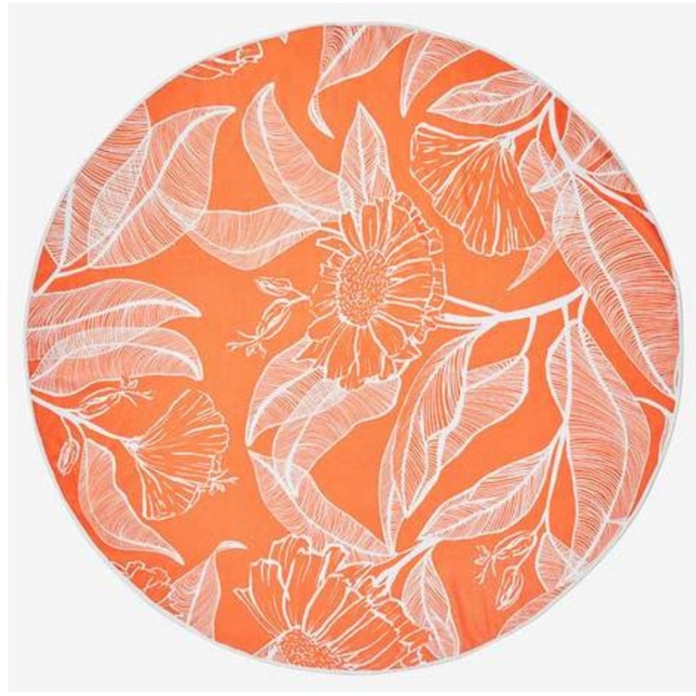 Summer and Rose new round Beach Towel